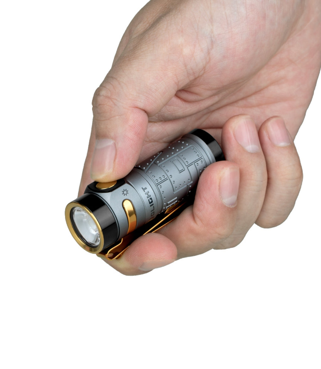 OLIGHT Baton 4 Premium  (Fighter Pilot)