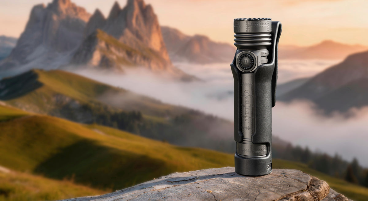 OLIGHT SEEKER 4 Pro (Phantom Squadron)